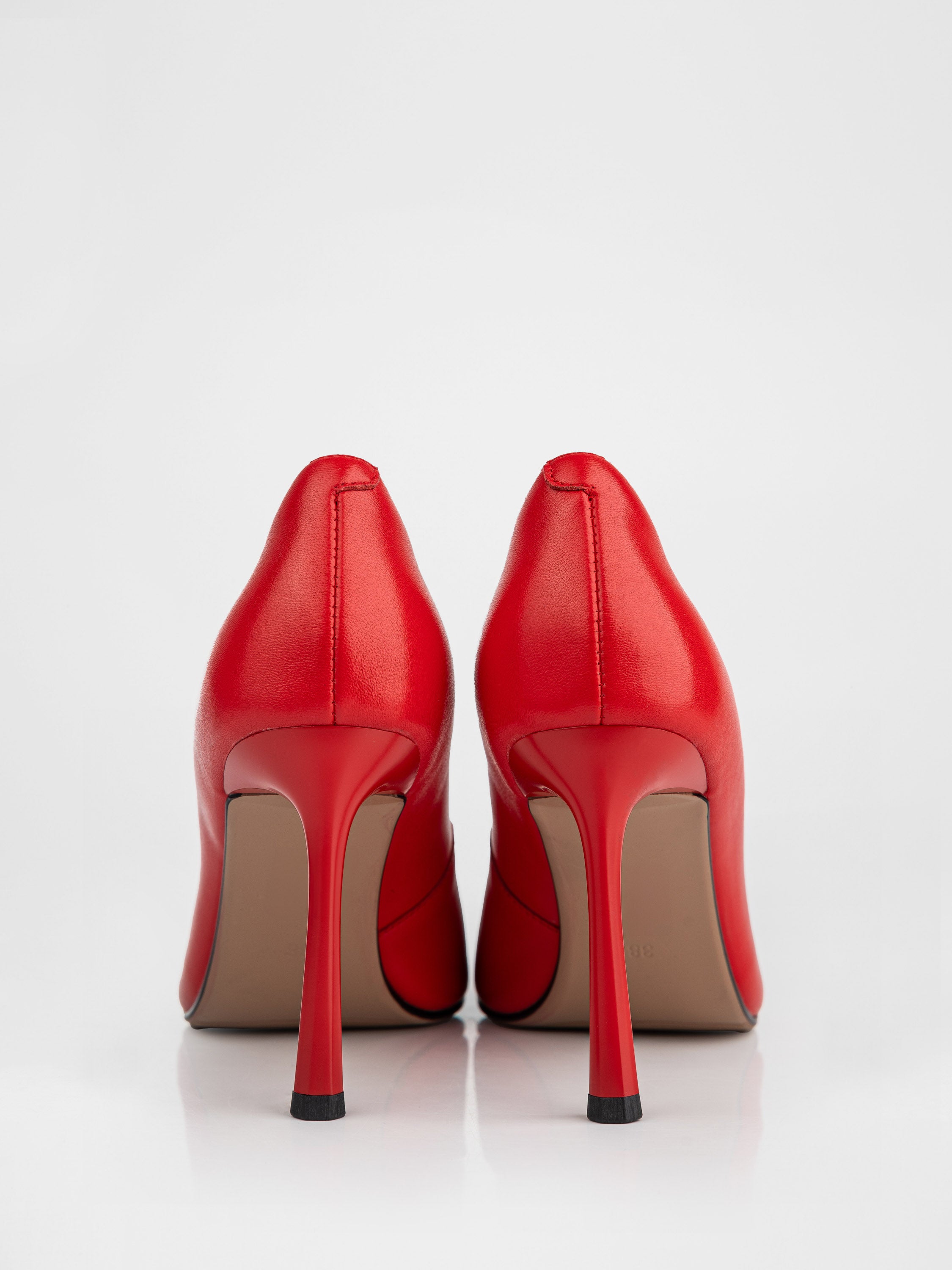 Туфлі човники на підборах у червоному кольорі