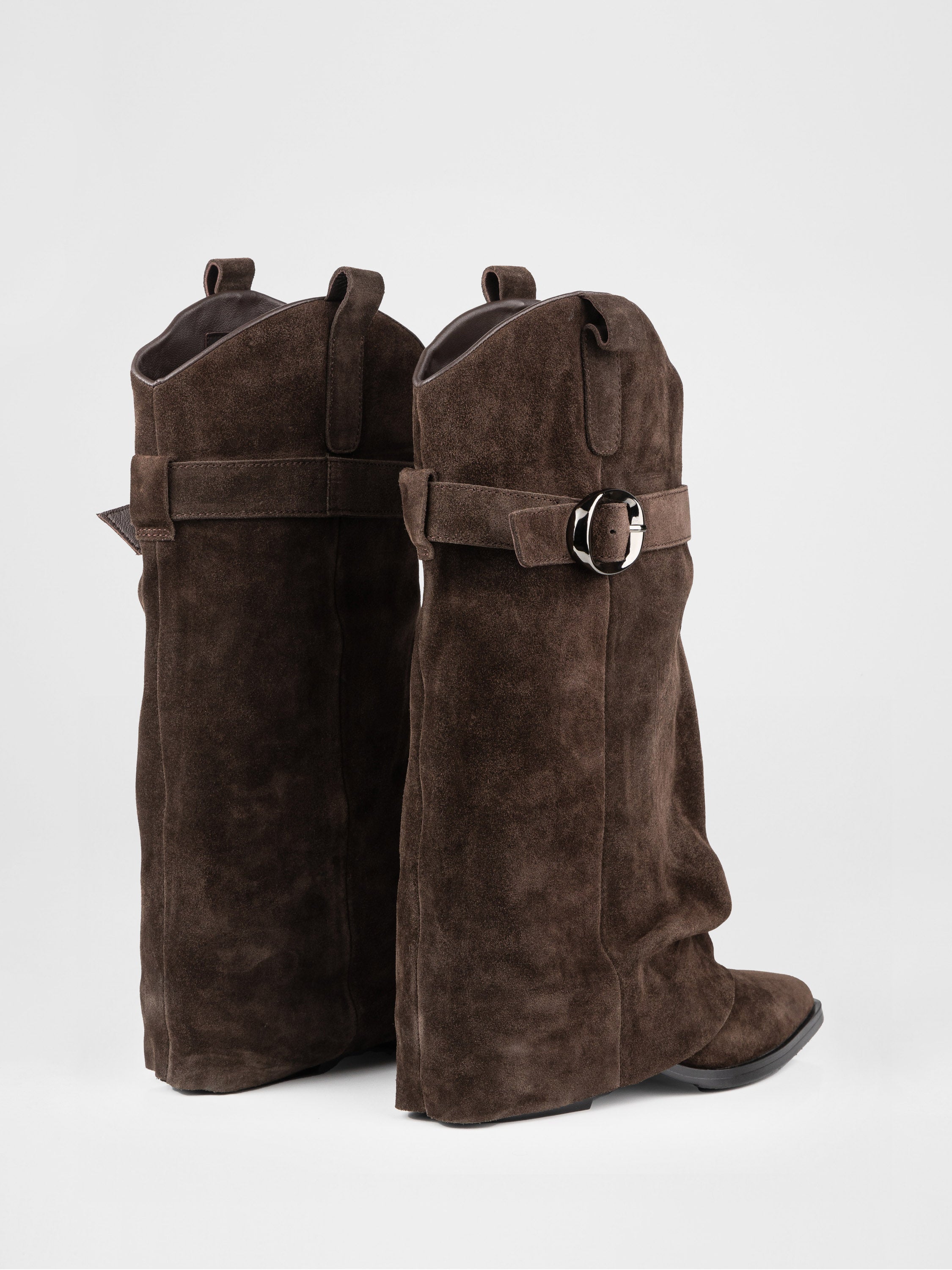 Замшеві ковбойки у шоколадному кольорі