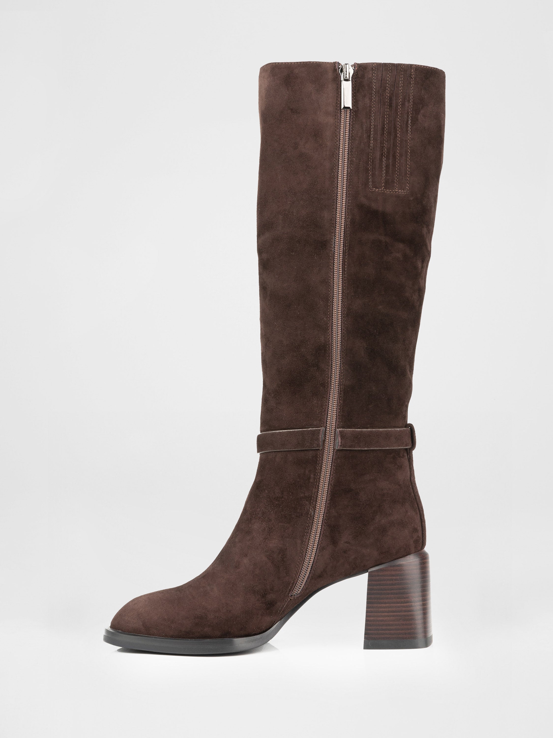 Замшеві чоботи на стійких підборах у шоколадному кольорі