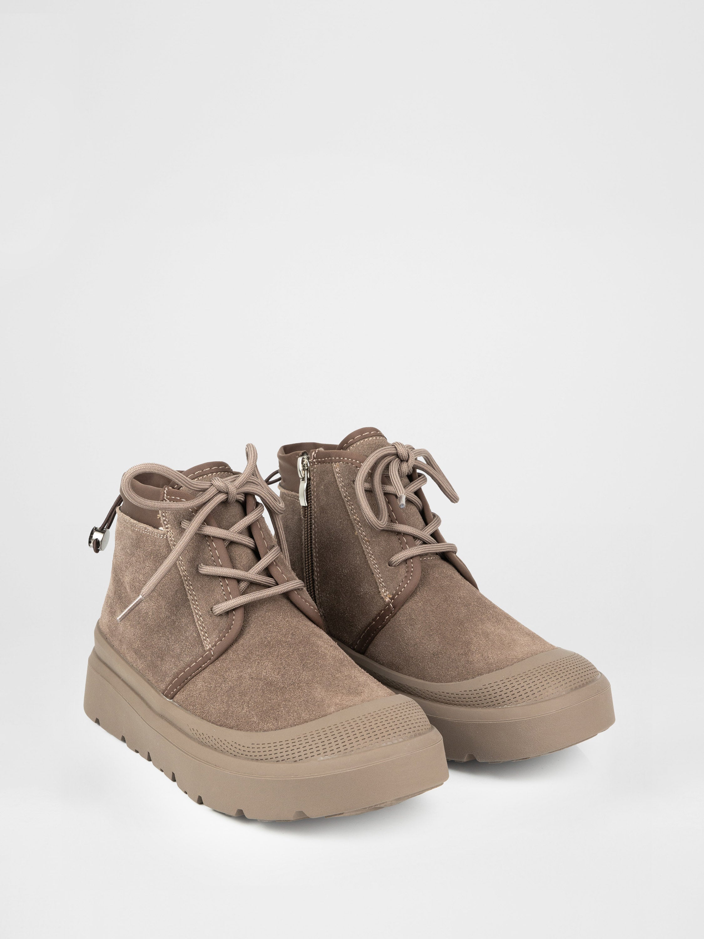 Замшеві черевики у кольорі кава