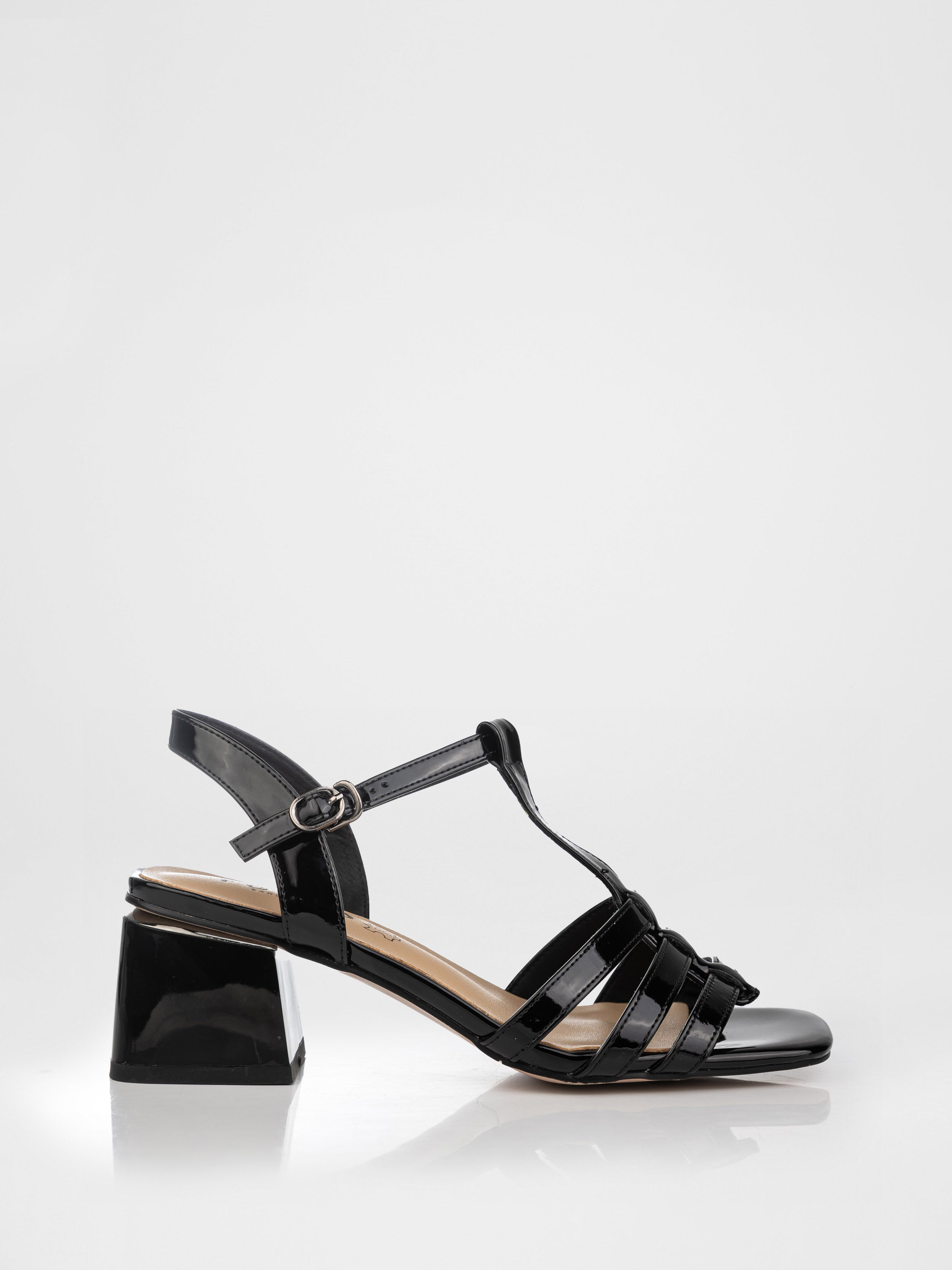 Лакові босоніжки на обтяжних підборах у чорному кольорі