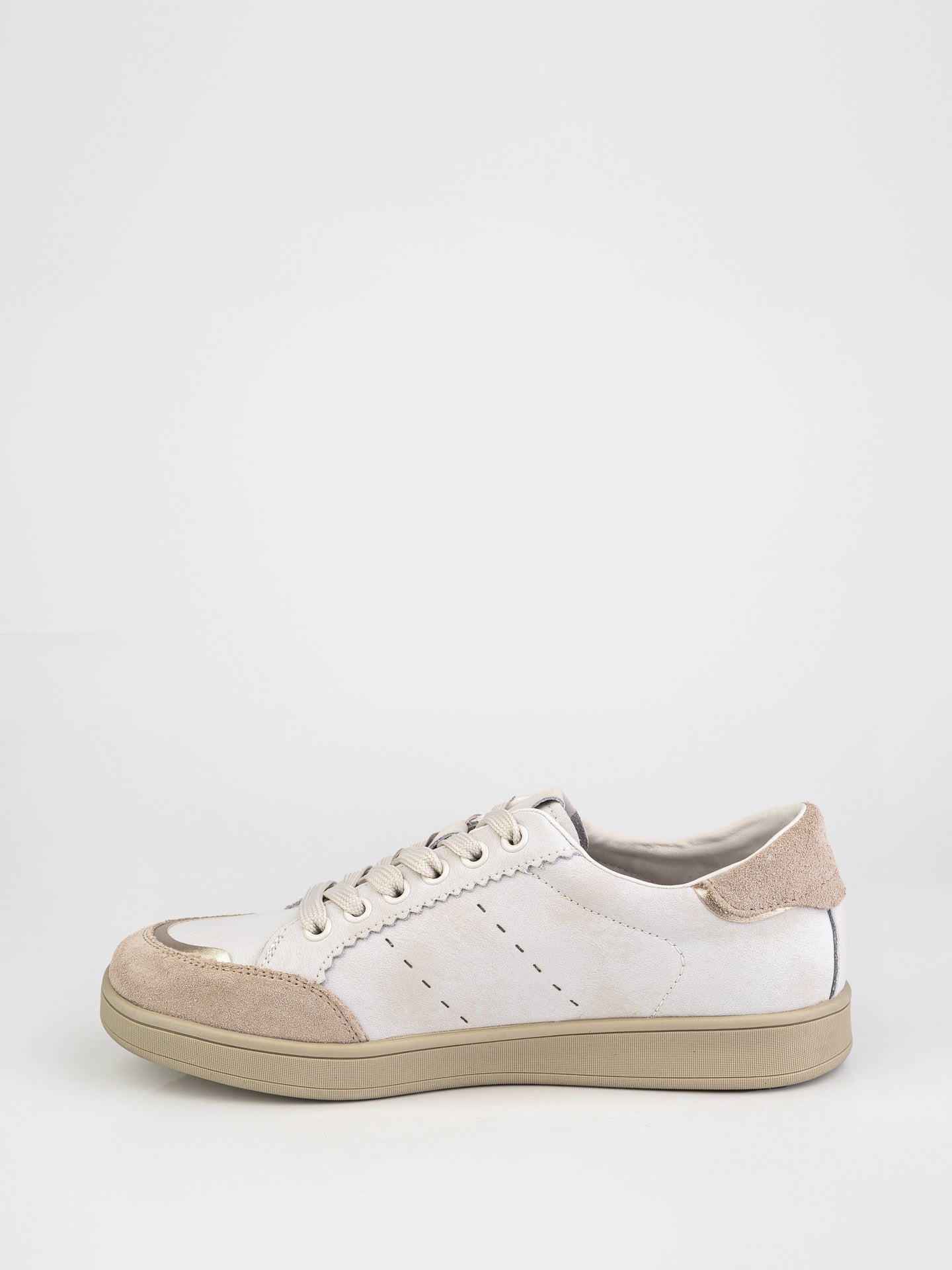 Кеди жіночі у молочному кольорі з контрастною підошвою