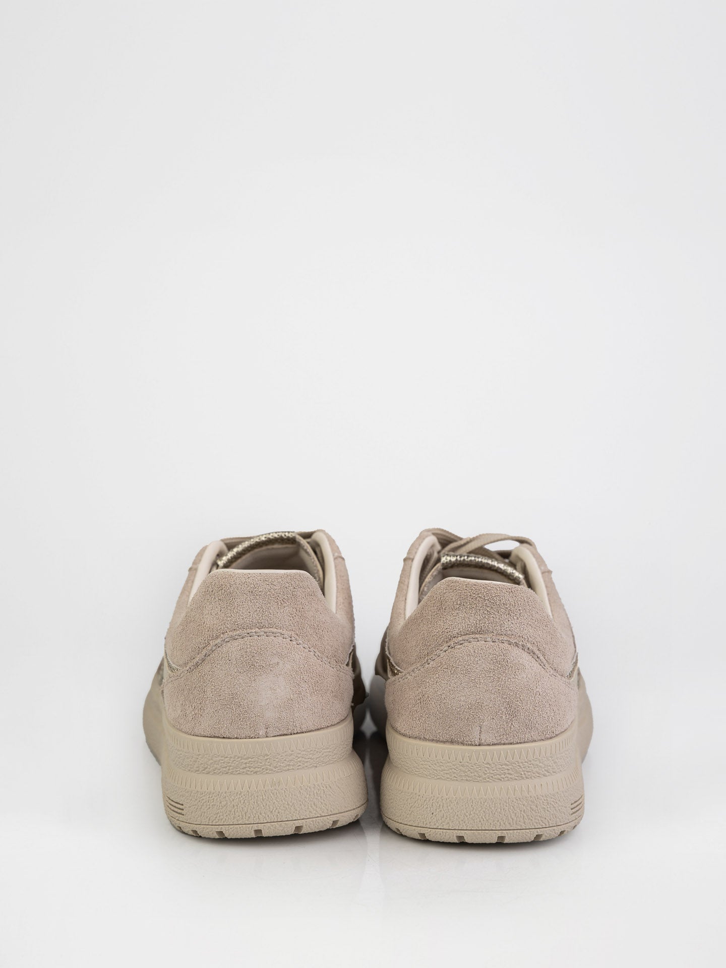 Замшеві кеди у бежевому кольорі з золотими елементами