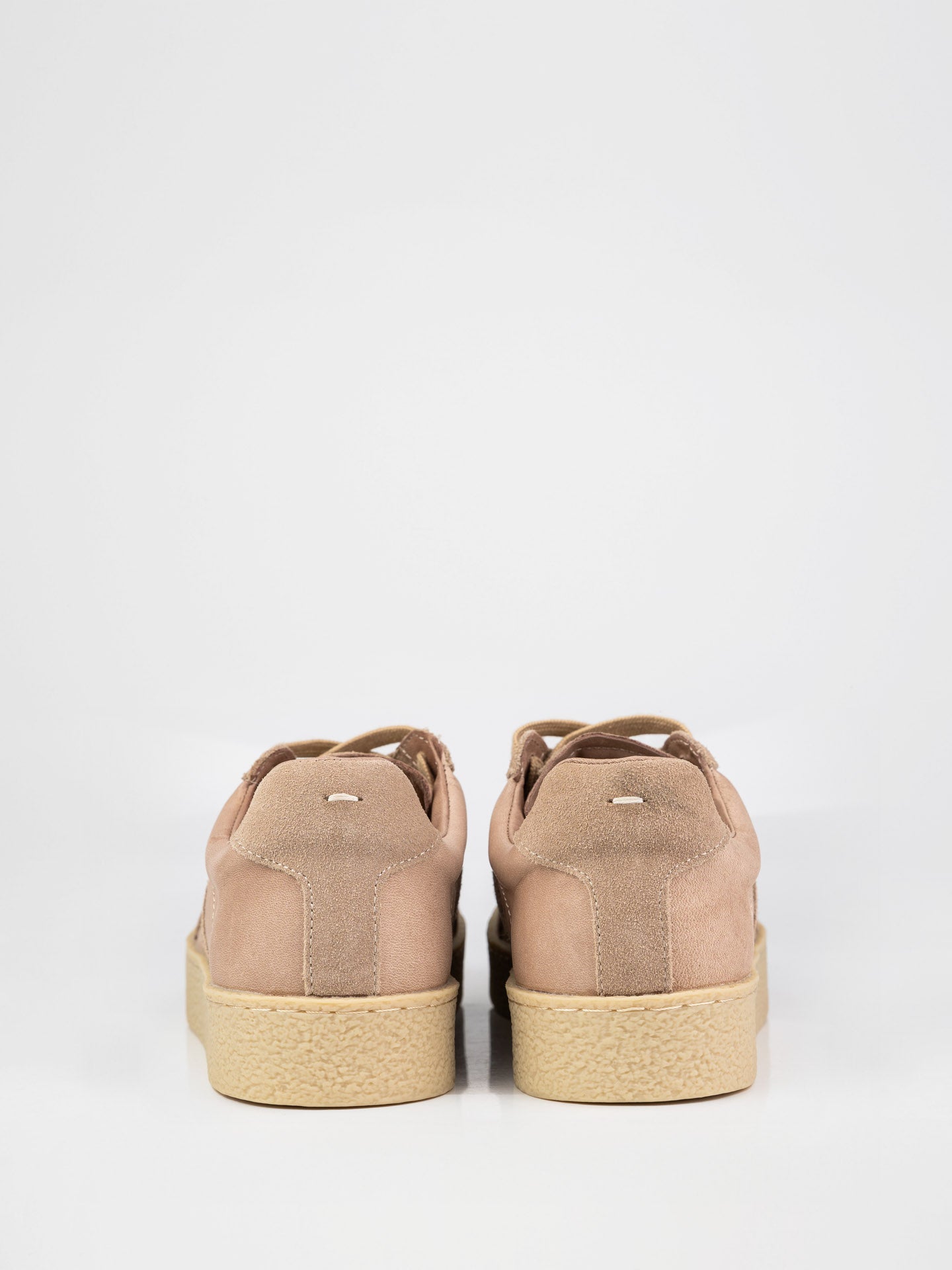 Кеди у бежевому кольорі