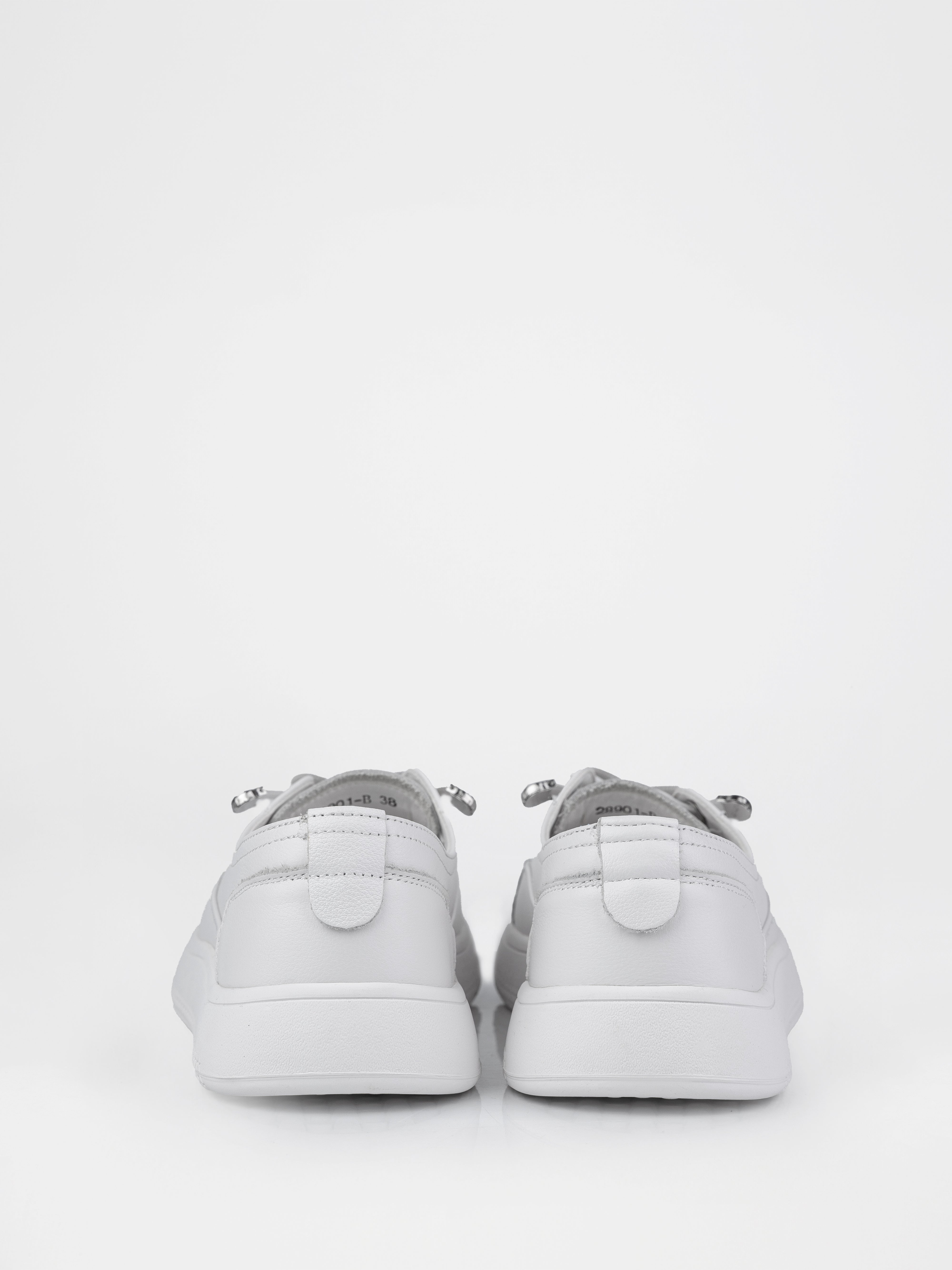 Кеди у білому кольорі