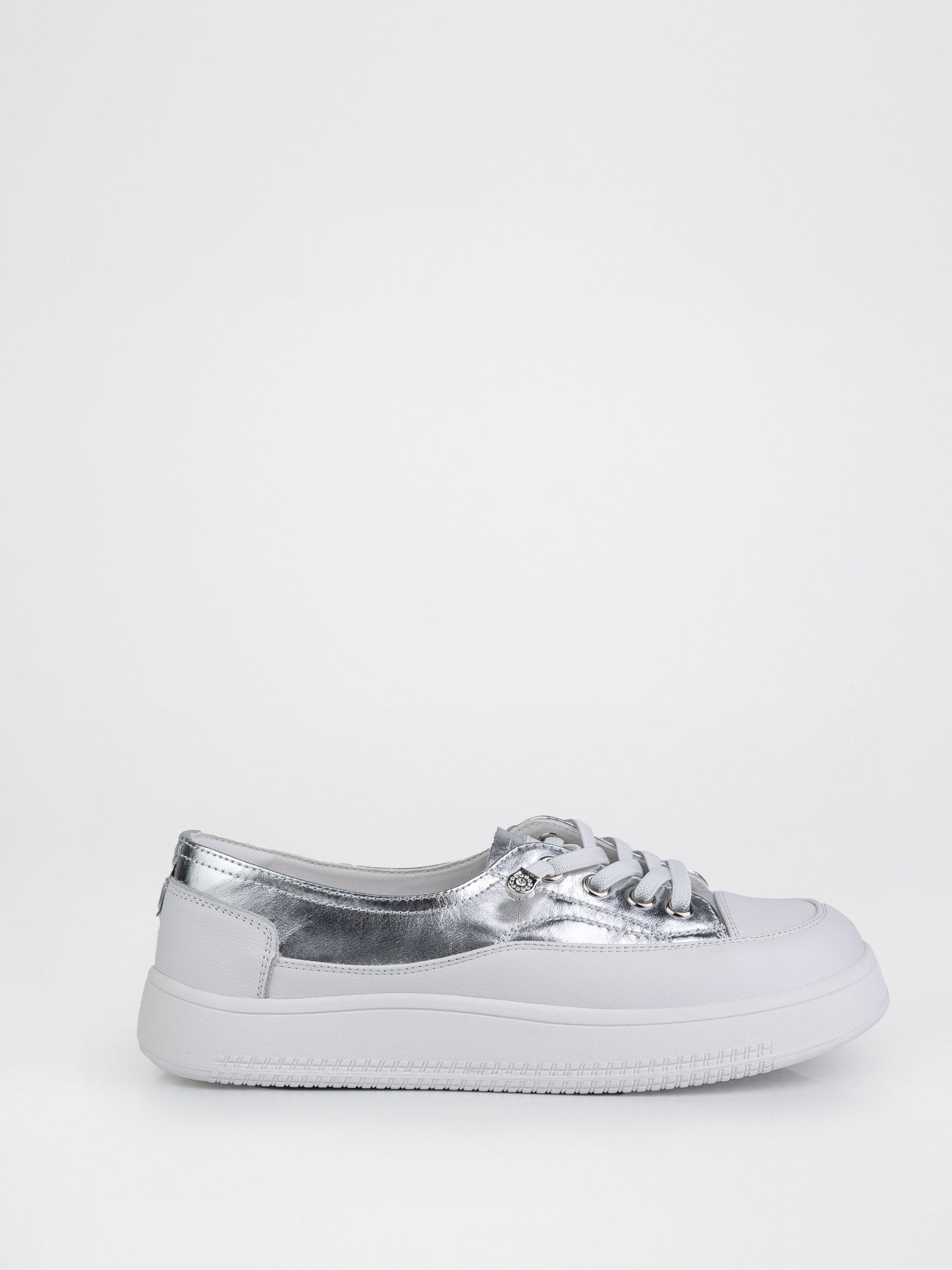 Кеди у білому кольорі з срібними вставками