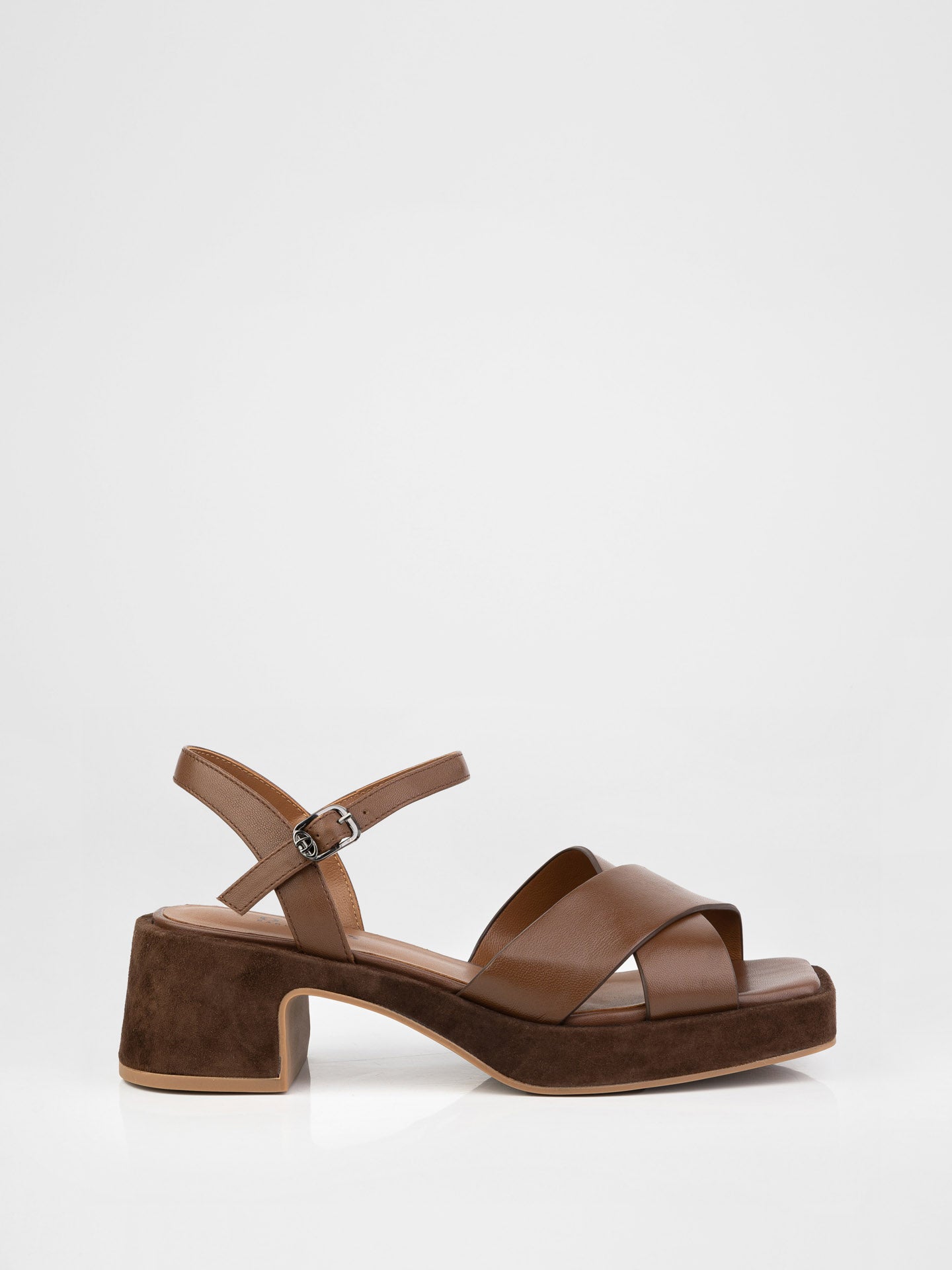 Бососніжки у коричневому кольорі