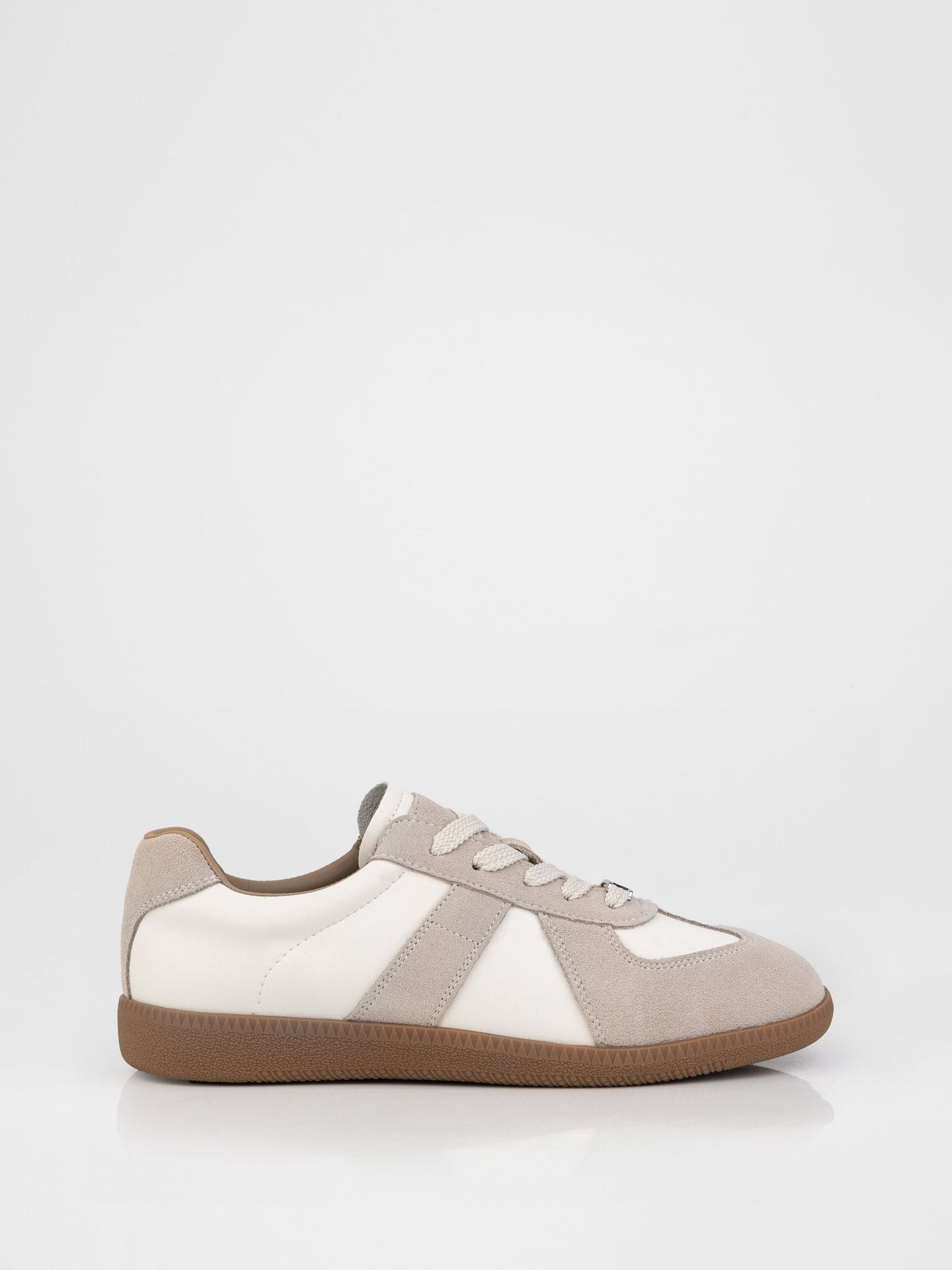 Замшеві кеди у бежевому кольорі