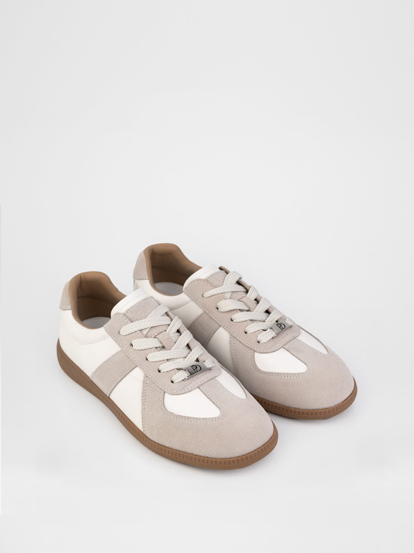 Замшеві кеди у бежевому кольорі