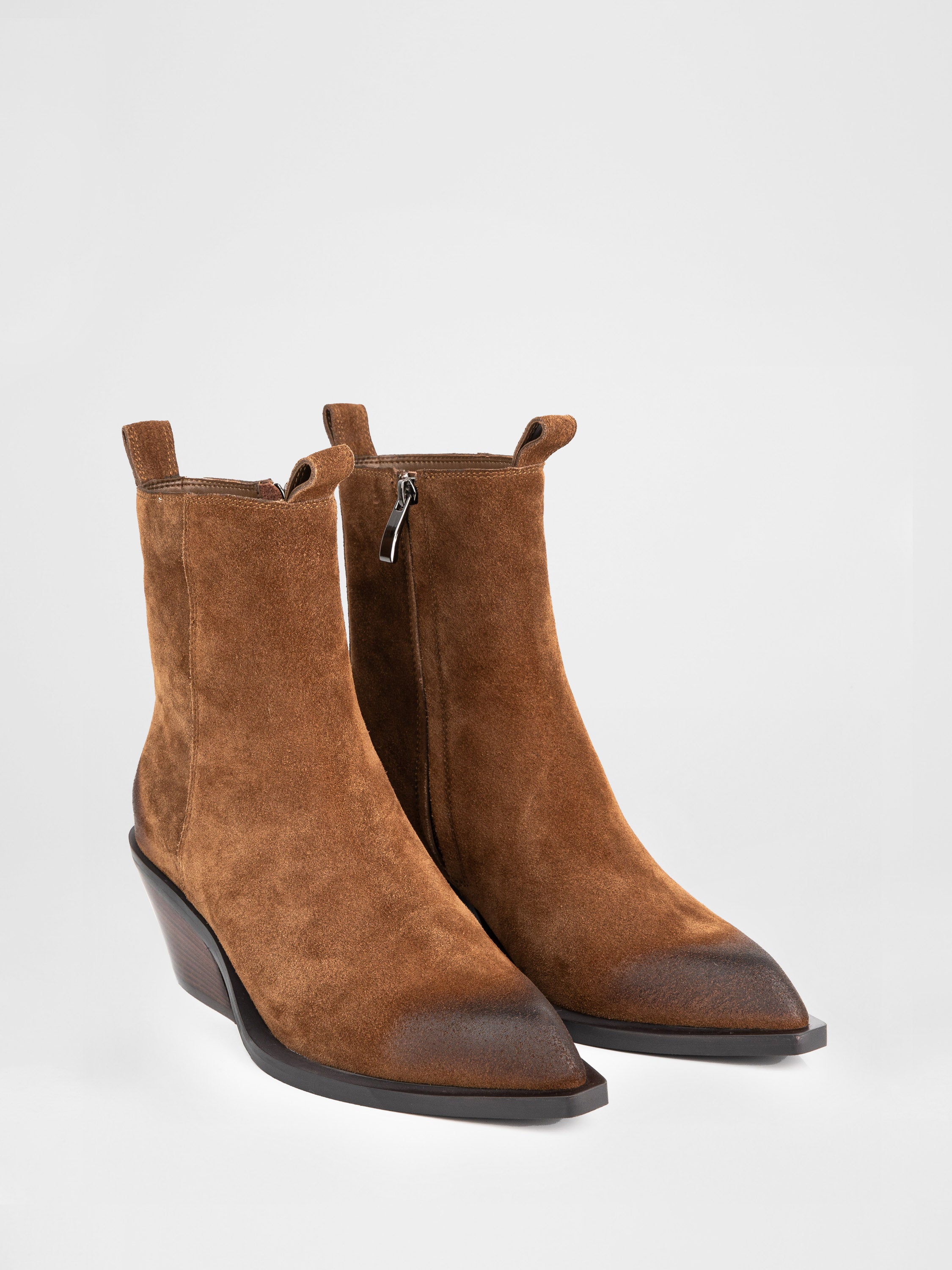 Замшеві ковбойки у рудому кольорі