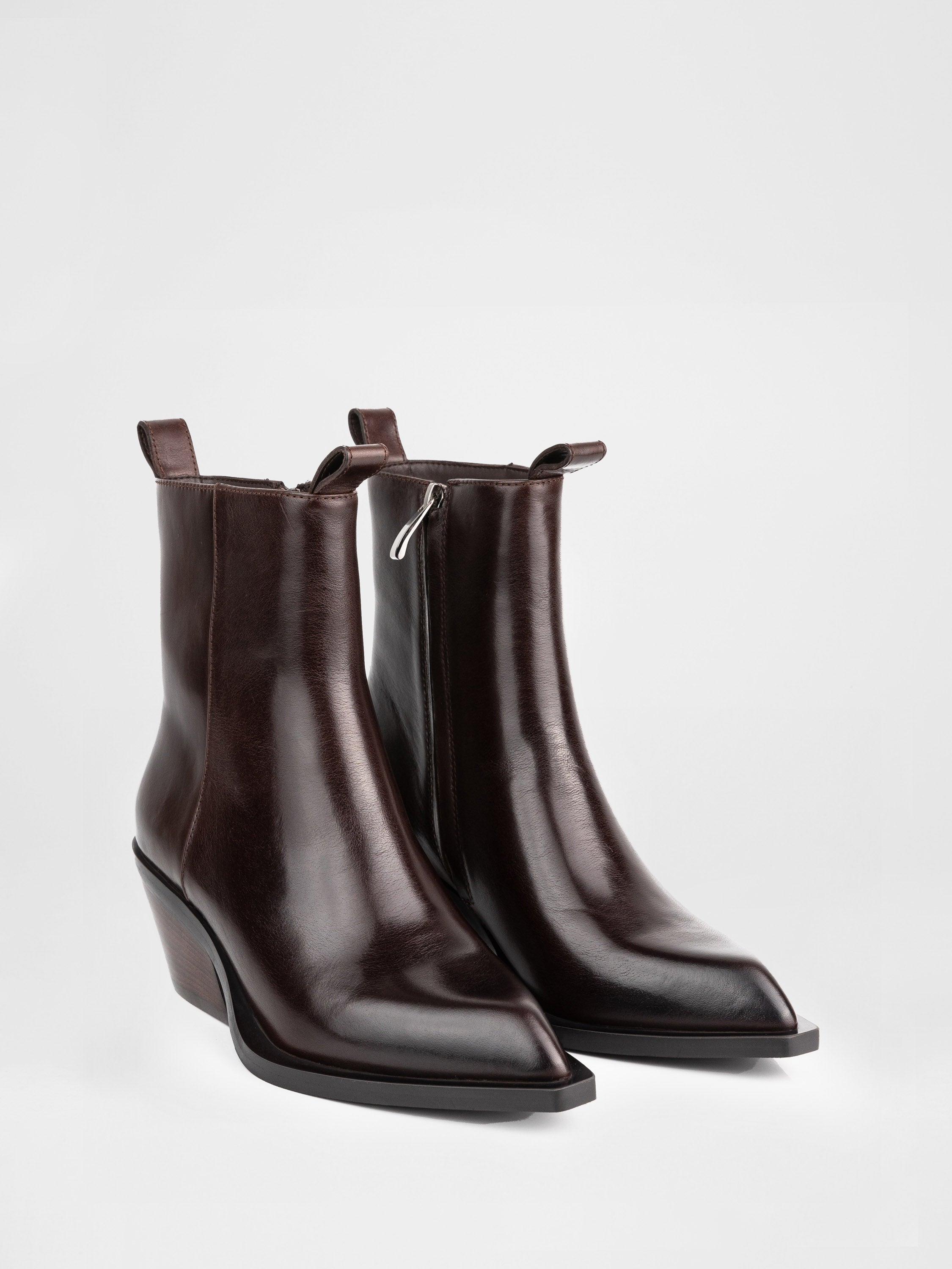 Ковбойки у насичено-винному кольорі