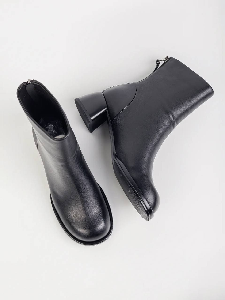 Кожаные ботинки