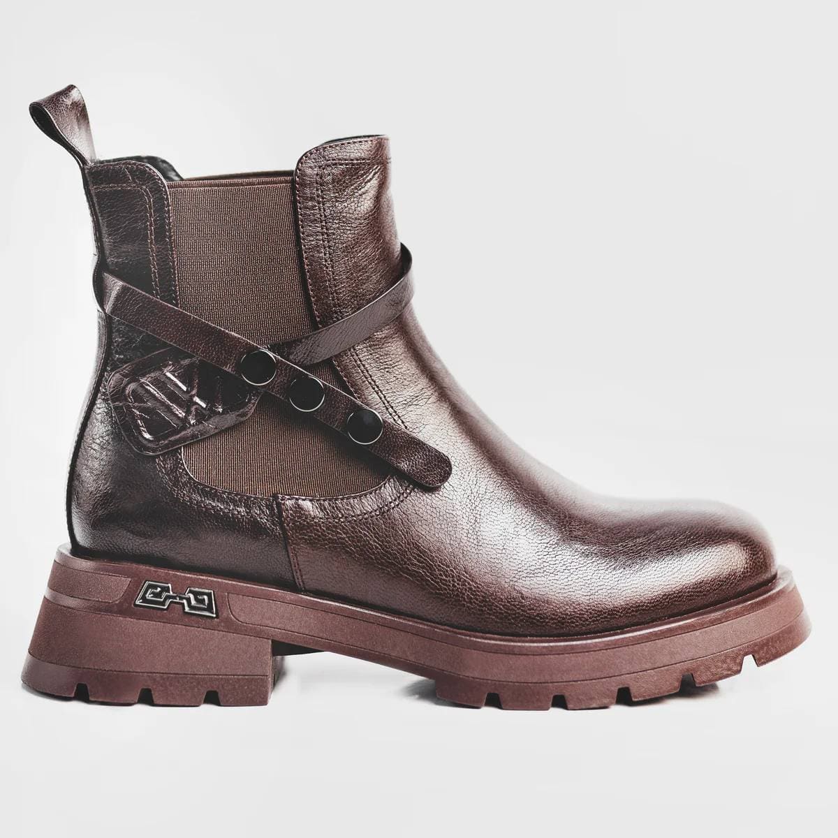 Шкіряні черевики Челсі у коричневому кольорі