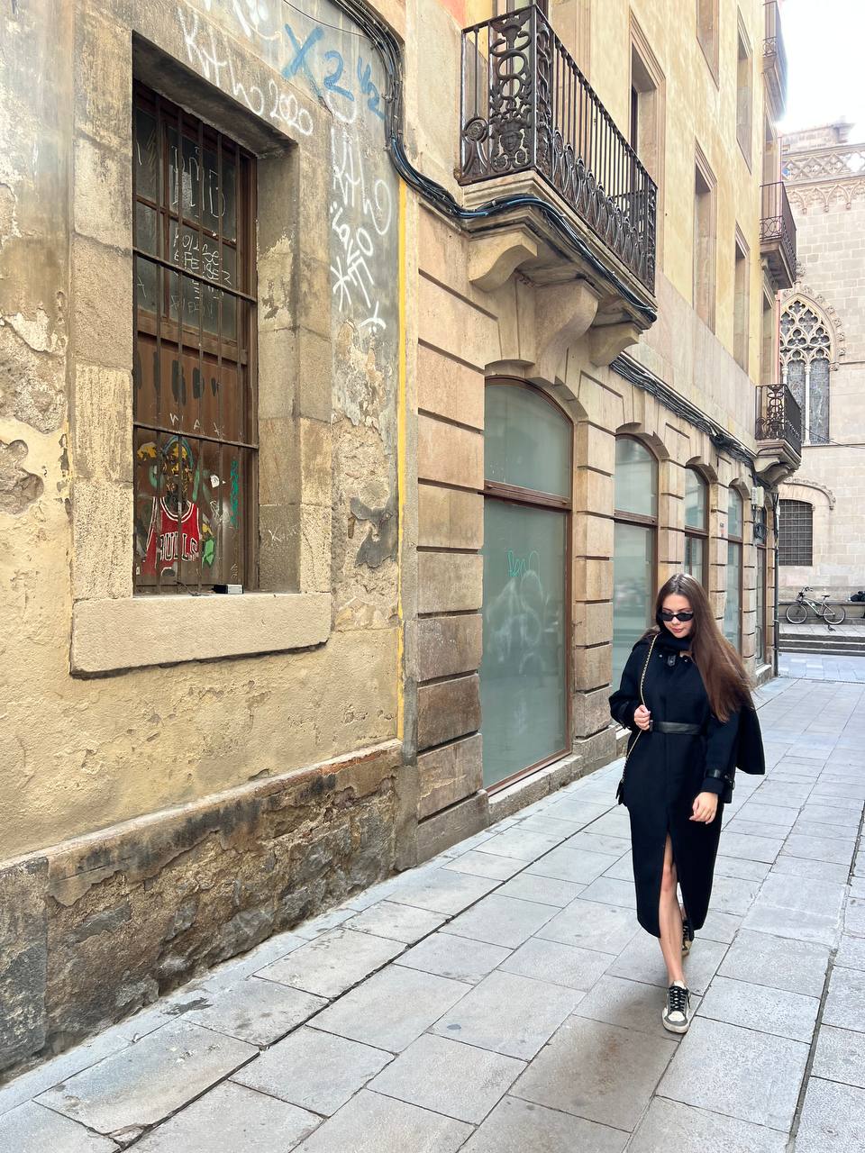 Пальто у чорному кольорі