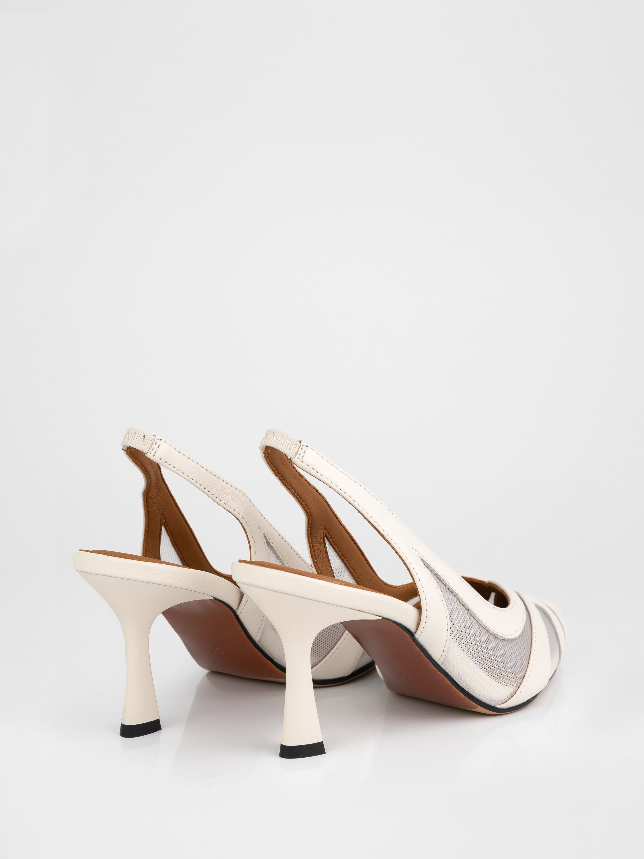 Шкіряні слінгбекі з відкритою п’яткою та прозорими вставками у світлому відтінку