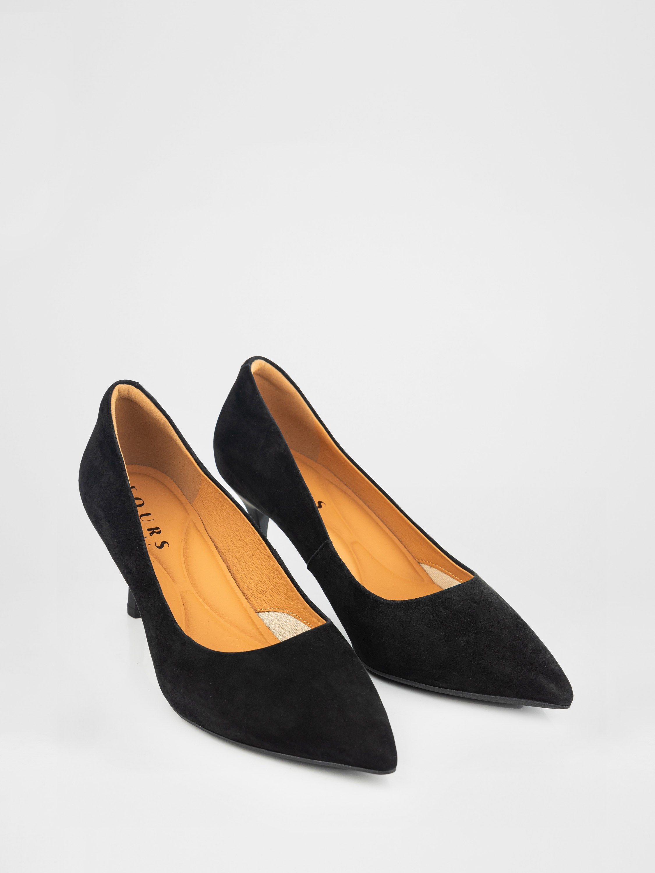 Замшеві туфлі човники у чорному кольорі