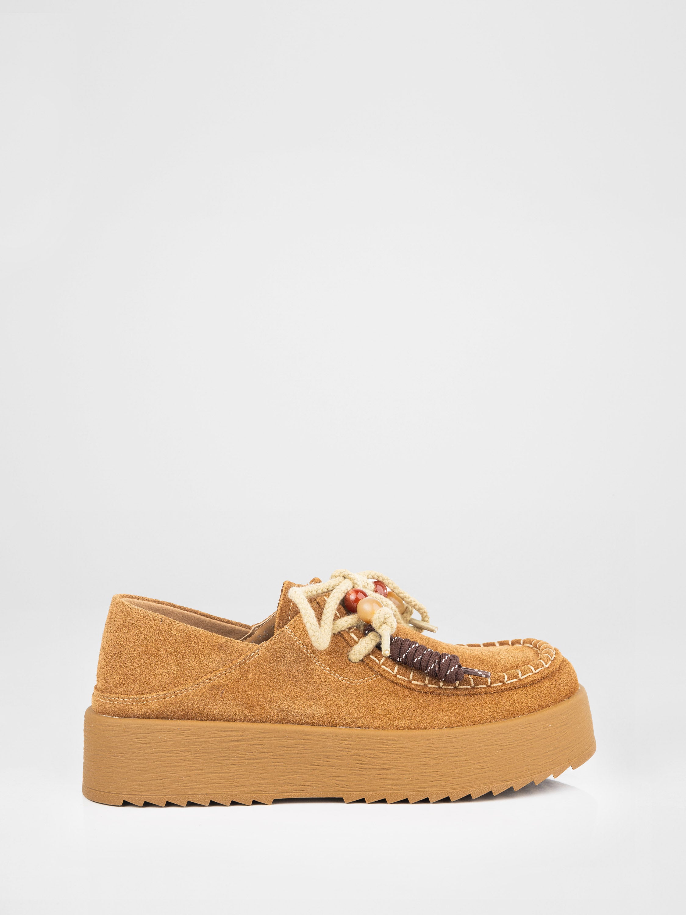 Лофери у карамельному кольорі на масивній підошві