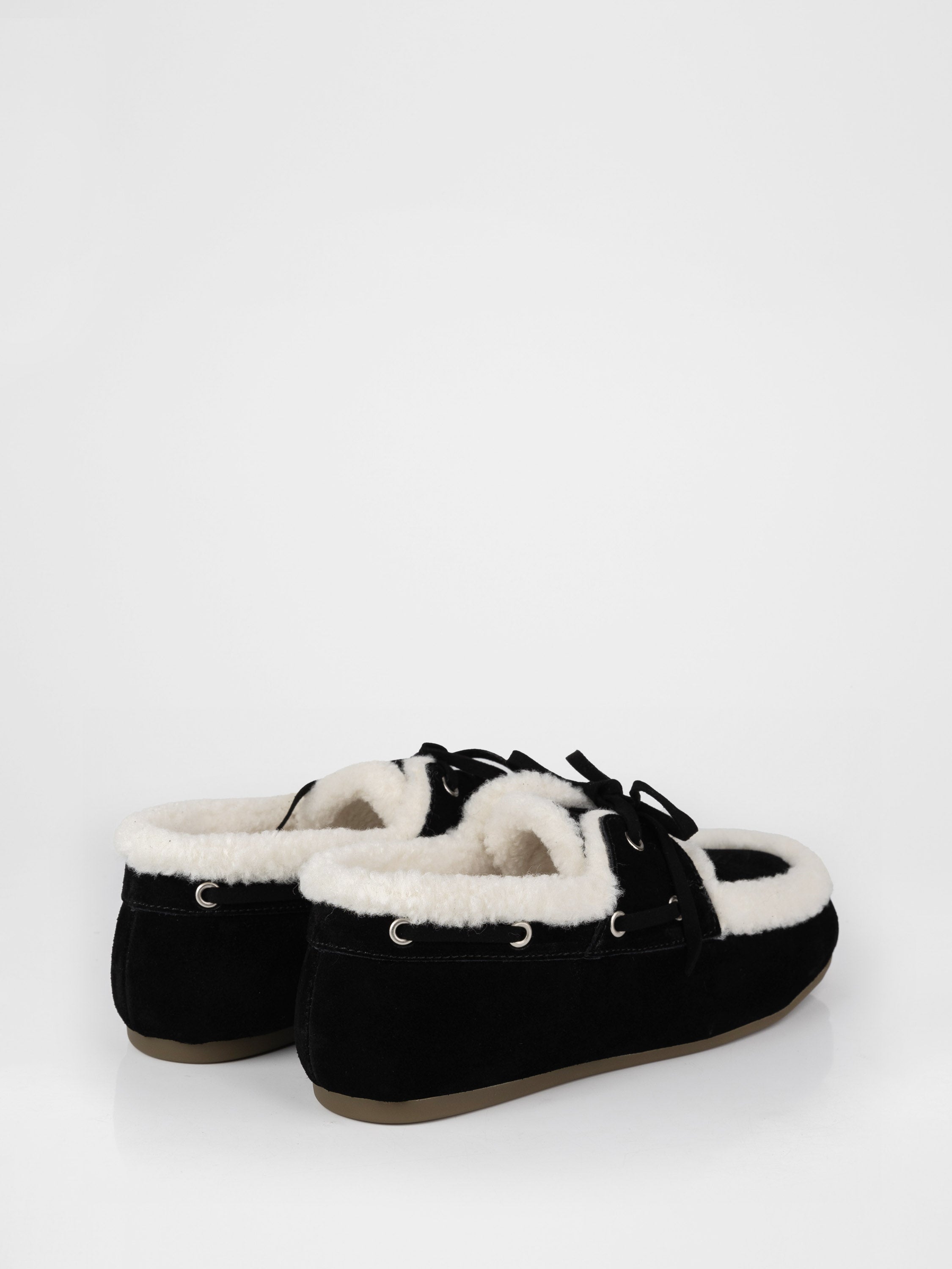 Лофери хутряні у чорному кольорі