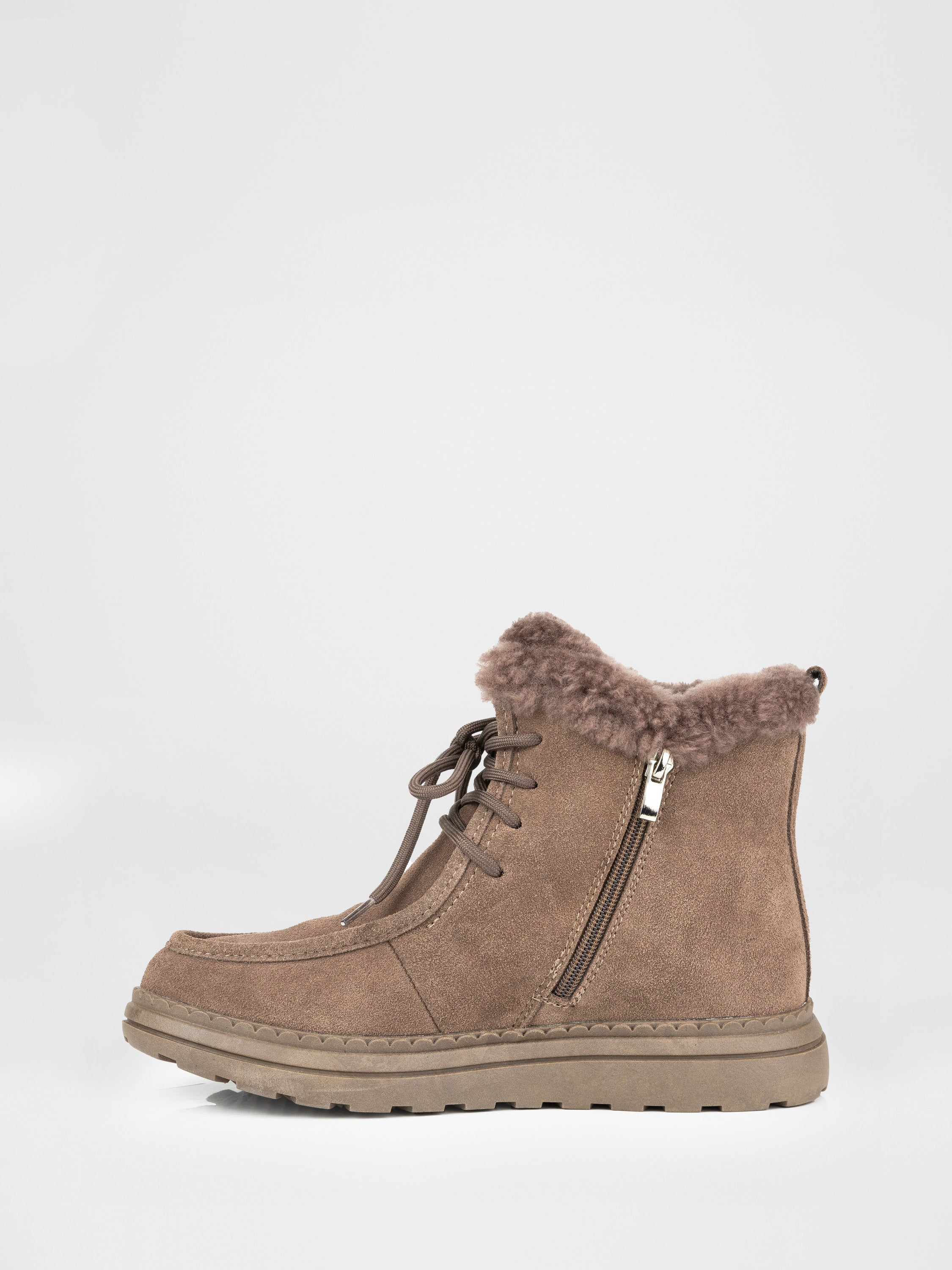 Замшеві черевики у кольорі кава на шнурівці