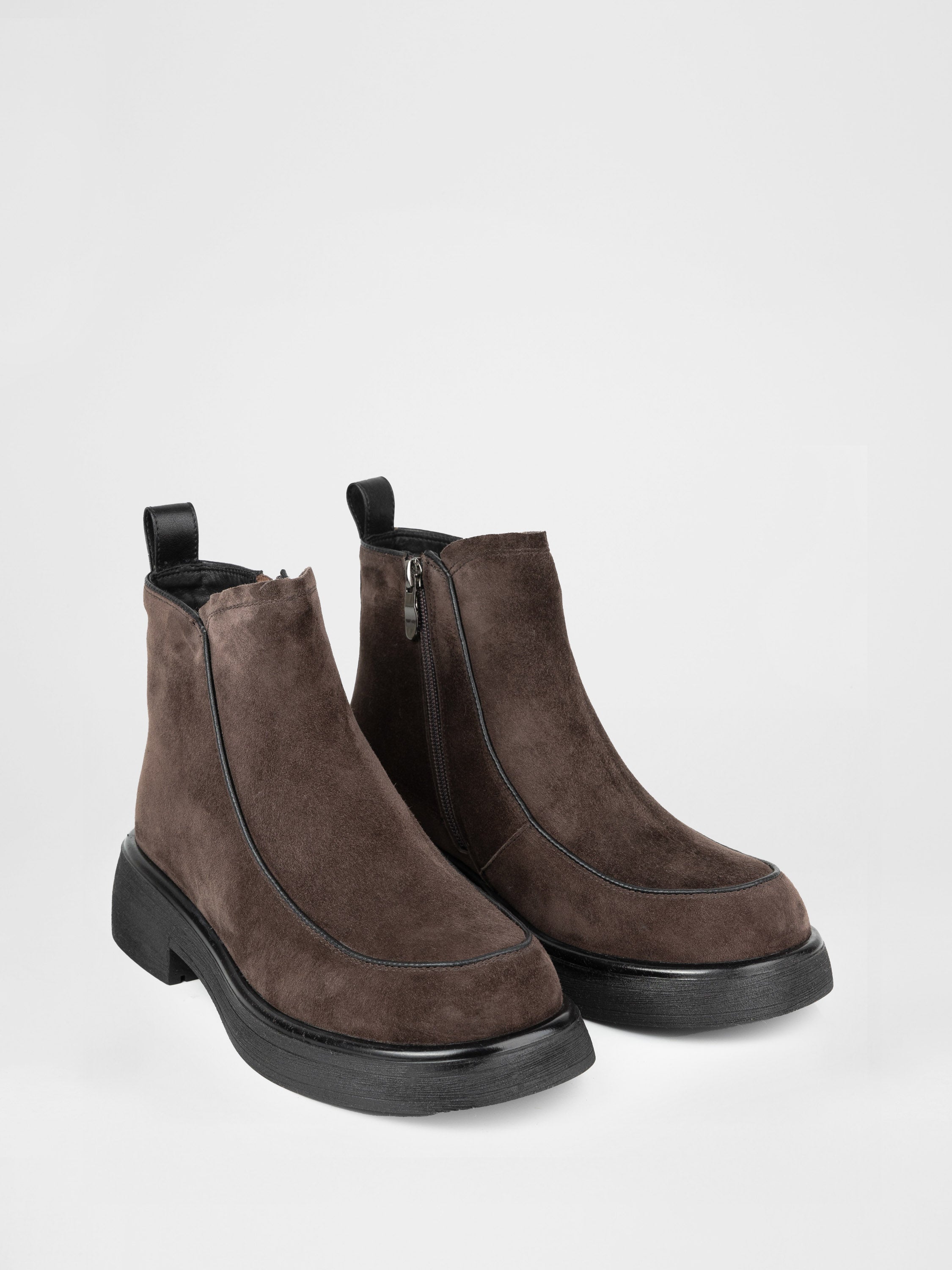 Черевики жіночі у коричневому кольорі замш-хутро