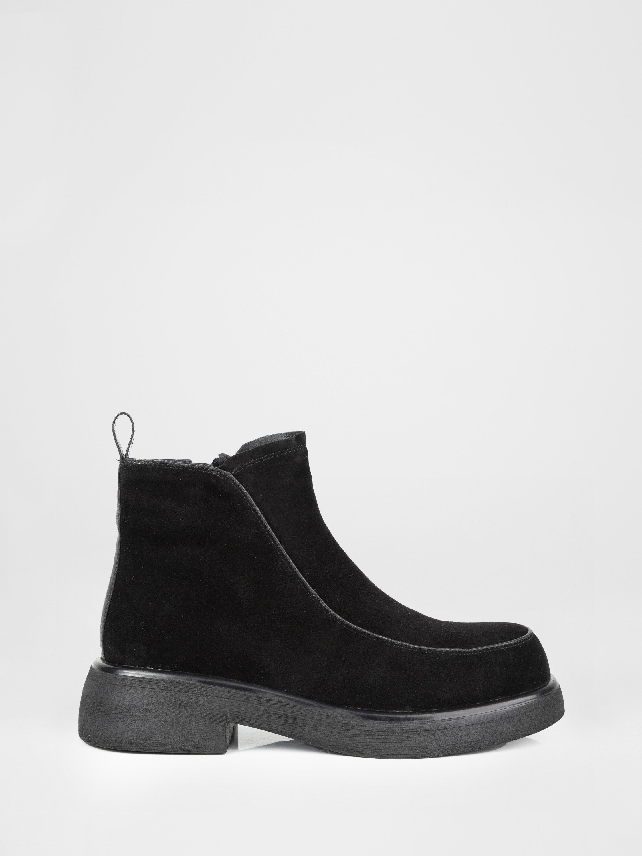 Черевики жіночі у чорному кольорі замш-хутро