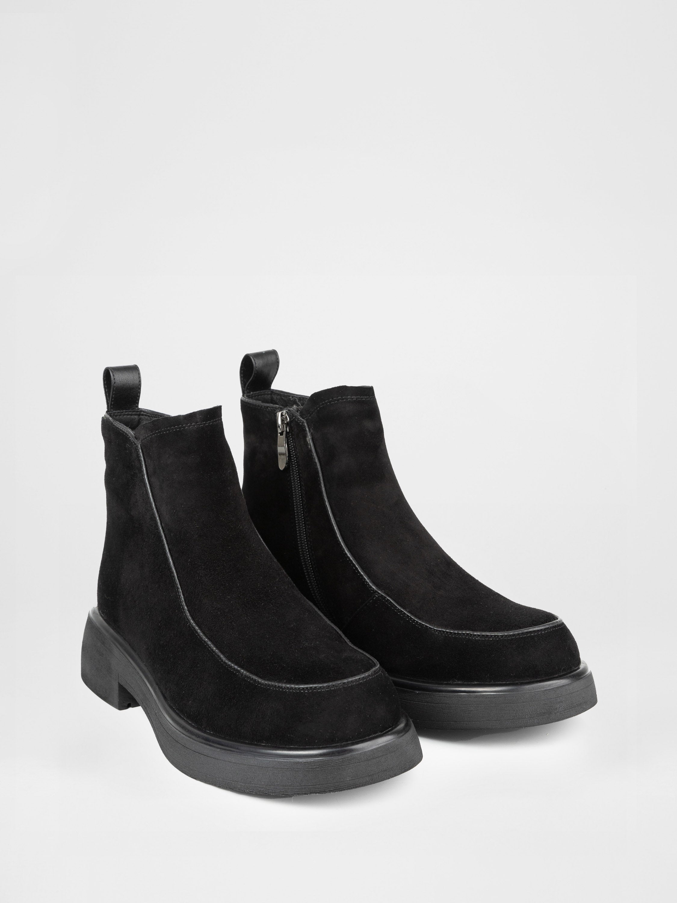 Черевики жіночі у чорному кольорі замш-хутро