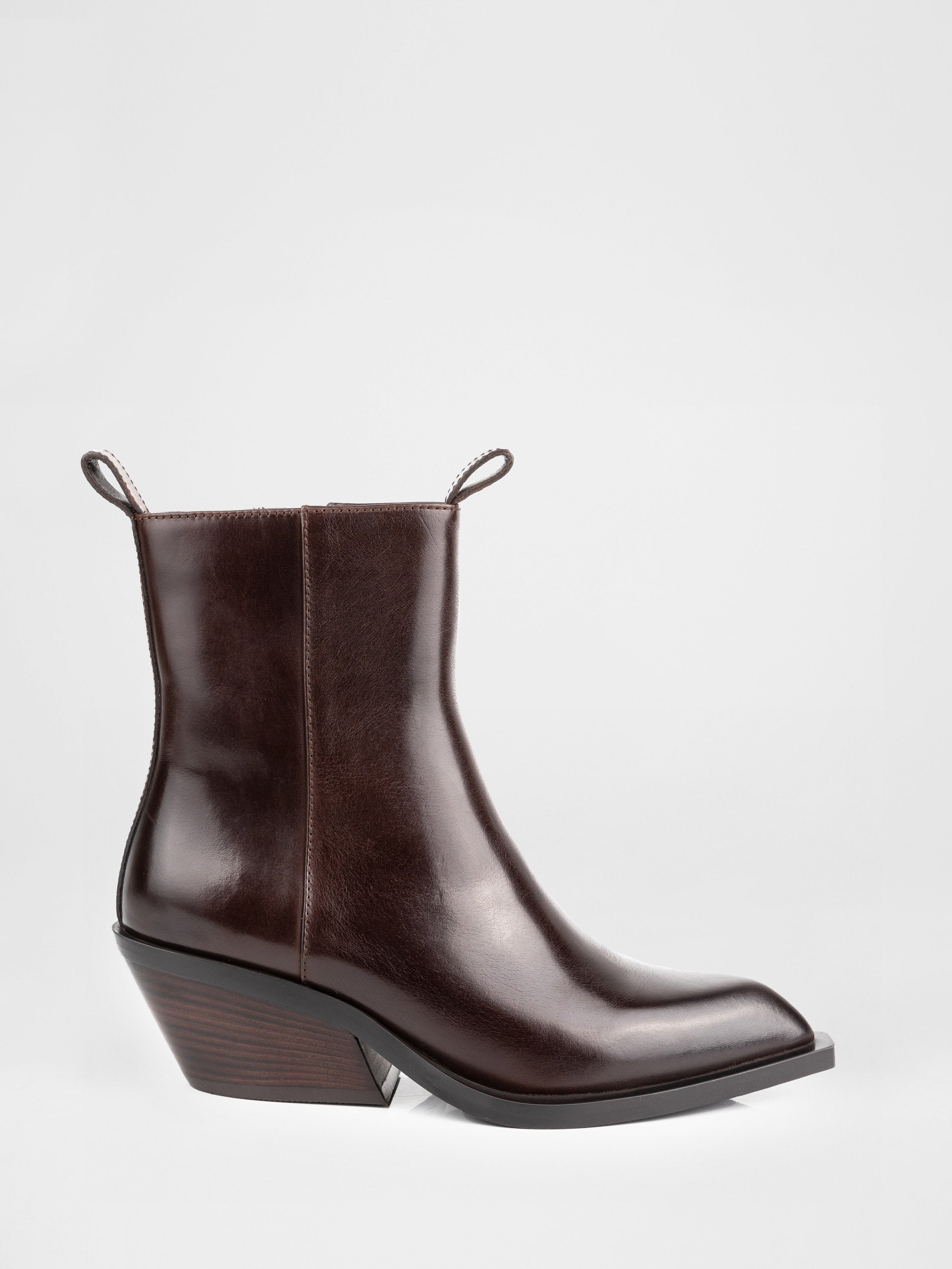 Ковбойки у насичено-винному кольорі